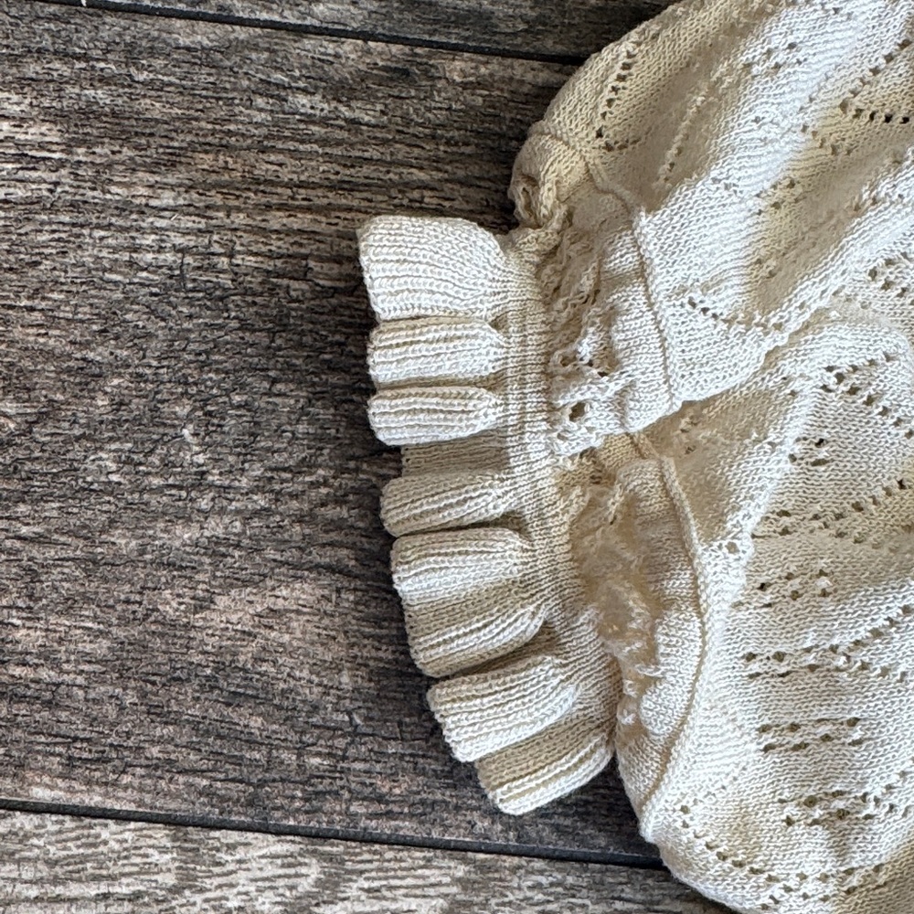 Chic Beige Knit Blouse with Bow Accents - Picture 6 of 14